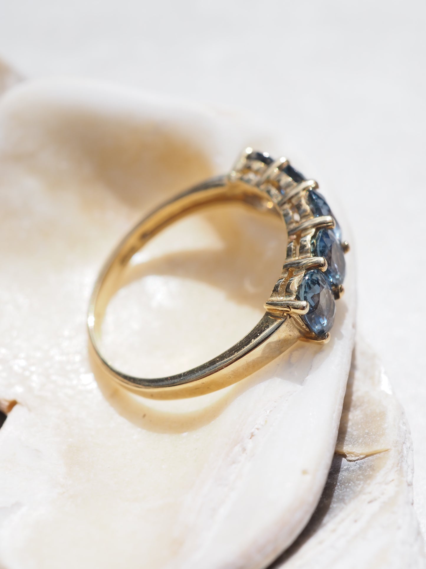 9K Gold Sapphire Ring